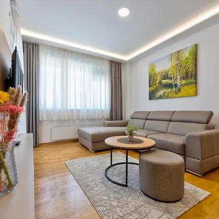 Vip Bogic - Recepcija شقة فندقية